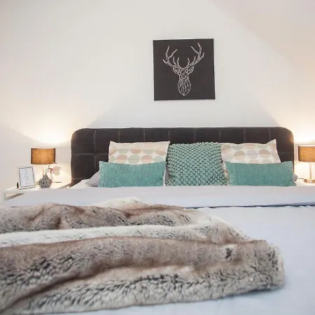 Apartamento Bright And Modern Maisonette In With Balcony And Children's Play Area