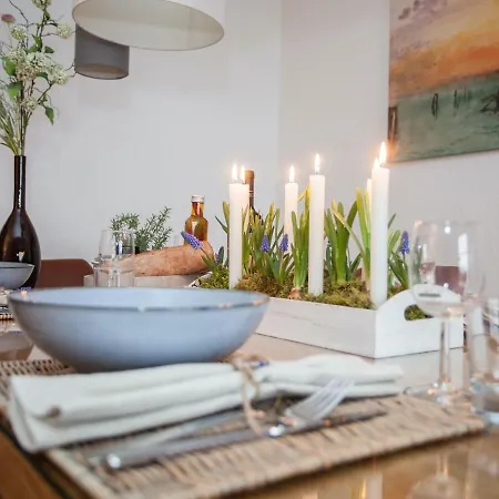 Bright And Modern Maisonette In With Balcony And Children's Play Area Apartamento *